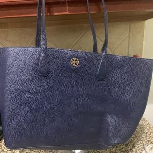MAKE AN OFFER!!! Navy blue Tory Burch Perry Tote